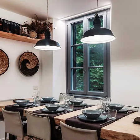 Just In Front - By Myhomeincomo * Cernobbio